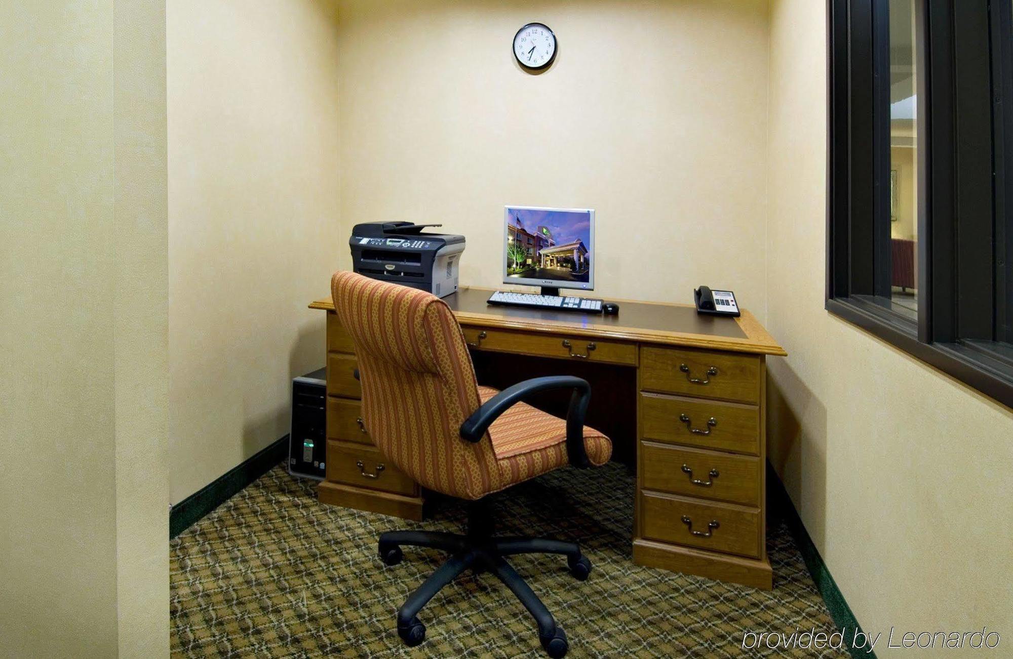 Holiday Inn Express Hotel & Suites Medford-Central Point By Ihg Luaran gambar