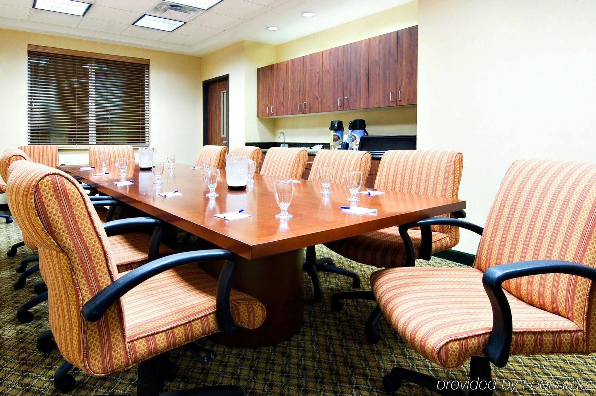Holiday Inn Express Hotel & Suites Medford-Central Point By Ihg Luaran gambar