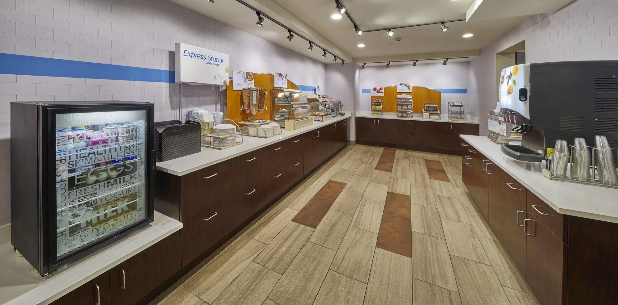 Holiday Inn Express Hotel & Suites Medford-Central Point By Ihg Luaran gambar